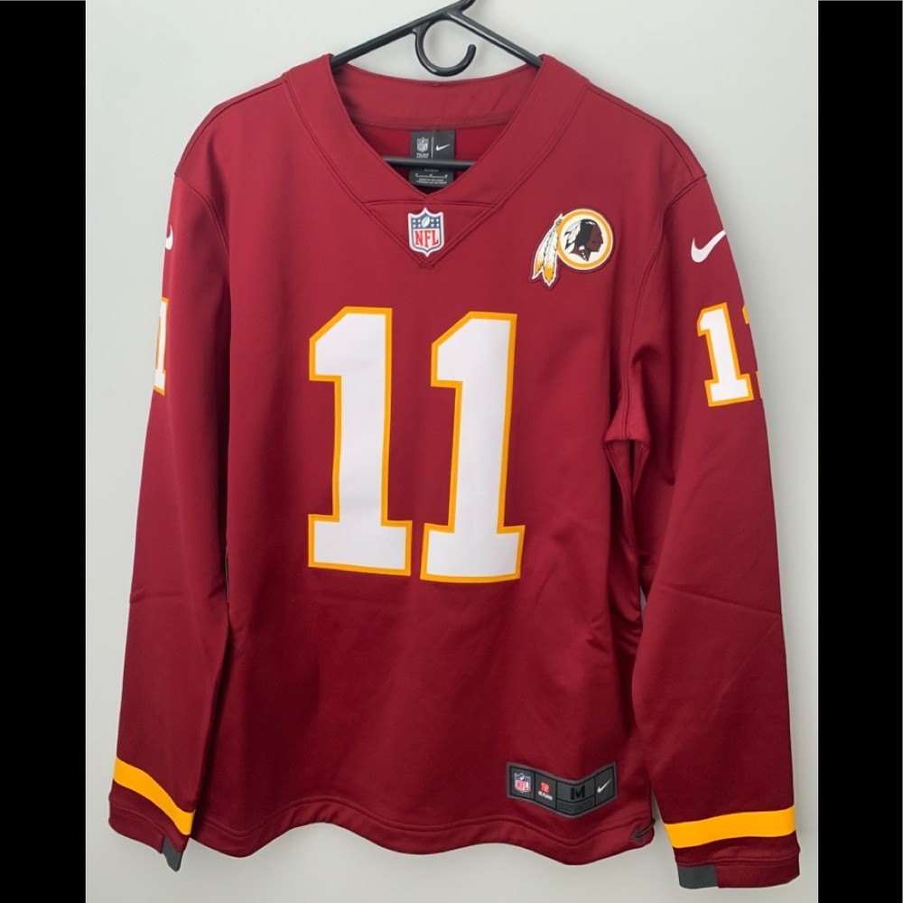 NWT Rare Washington Redskins Long Sleeve Jersey -M
